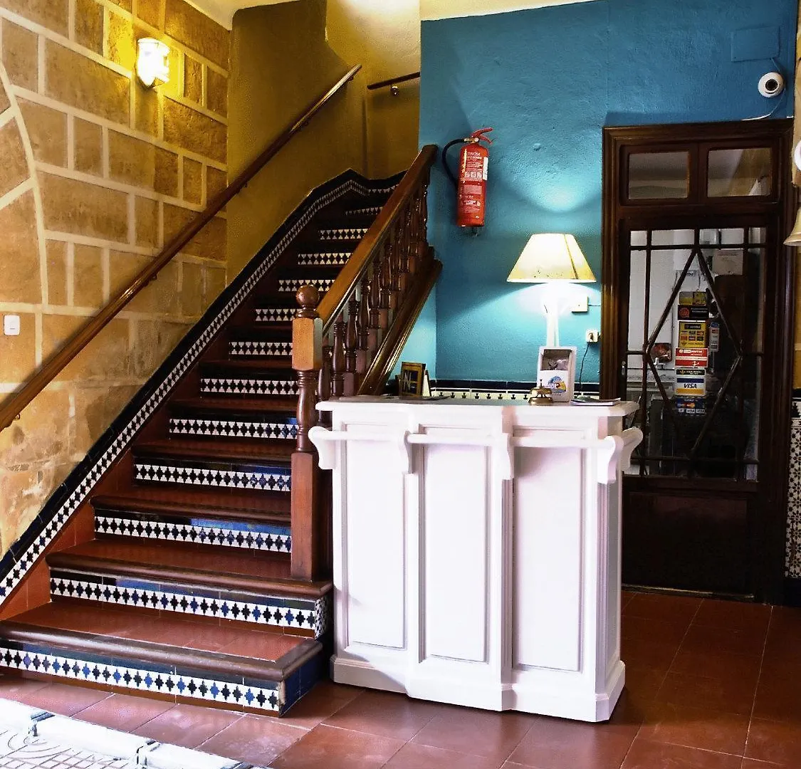 Hostal El Caballo Blanco Osuna 게스트하우스